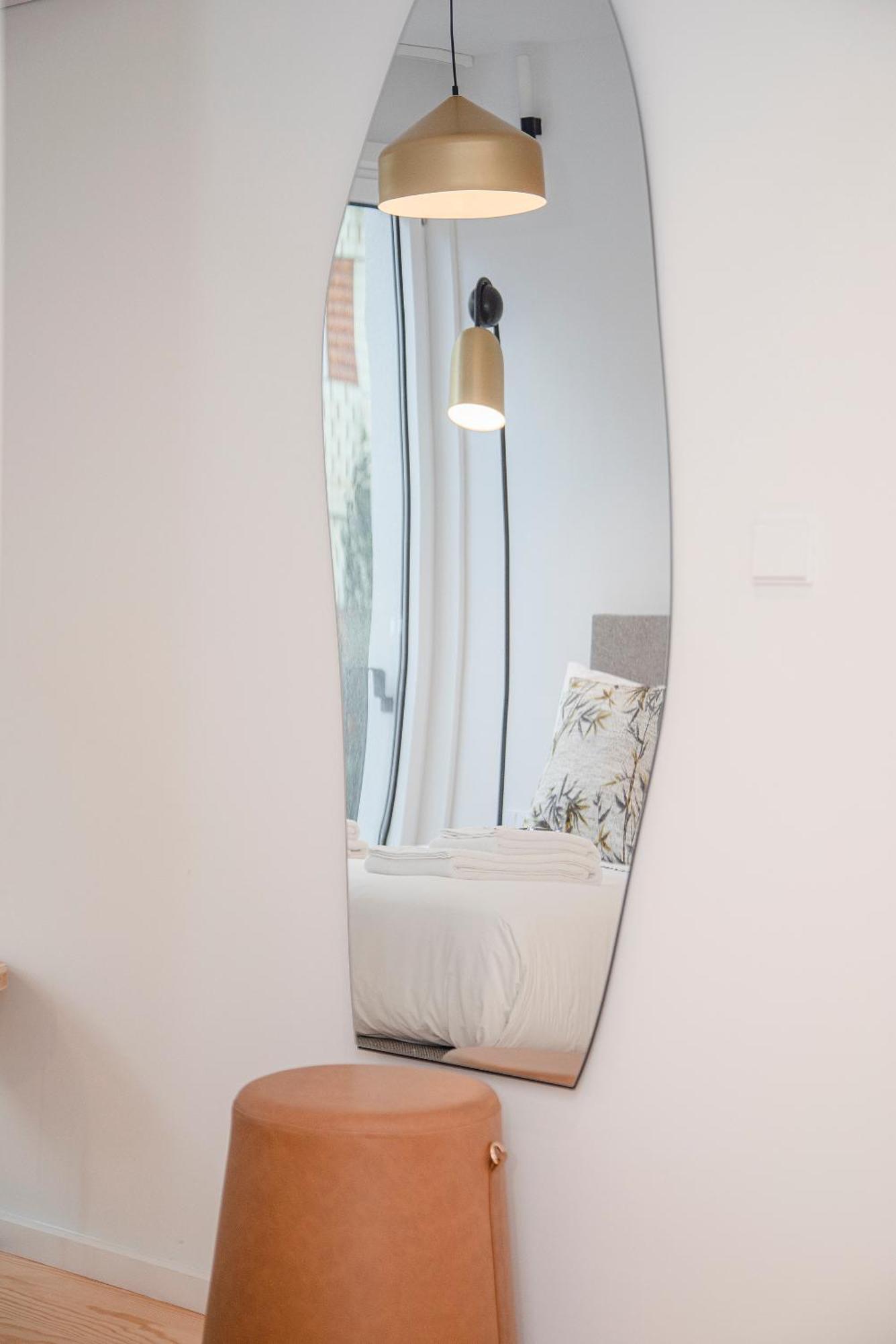 Liiiving In - Modern & Glam M * Oporto